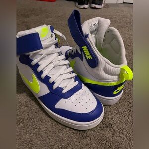 Nike Court Borough Mid 2